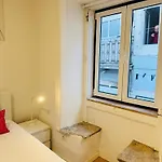 Travessa Do Meio * Lisboa