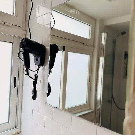 דירה Travessa Do Meio ליסבון