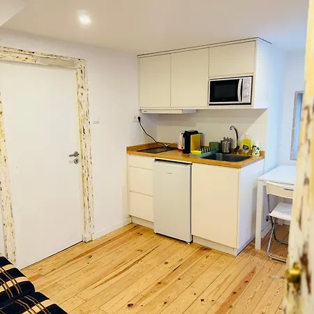 Travessa Do Meio ליסבון